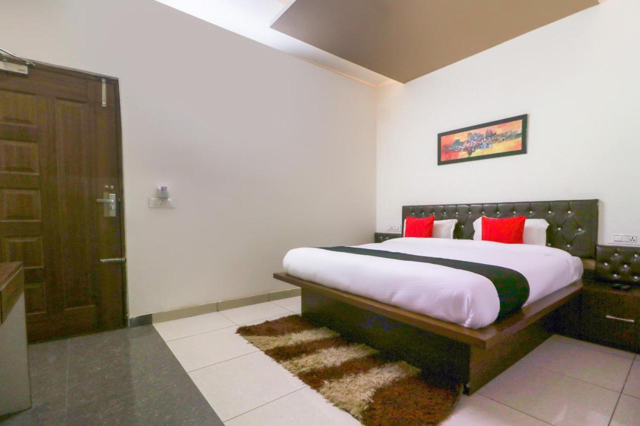 Hotel Townhouse 765 The Grace Patiāla Zewnętrze zdjęcie